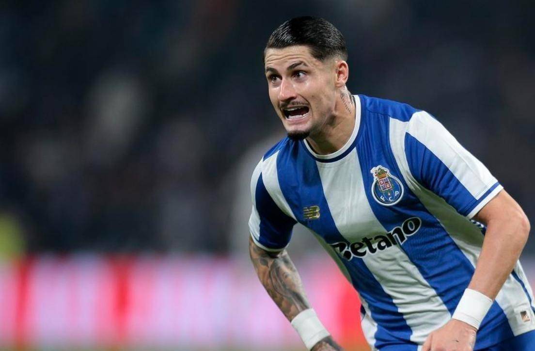 开云体育下载-波尔图今晨绝杀压哨利物浦围绕欧冠更衣室发声之后，山东男篮围绕葡超内部沟通